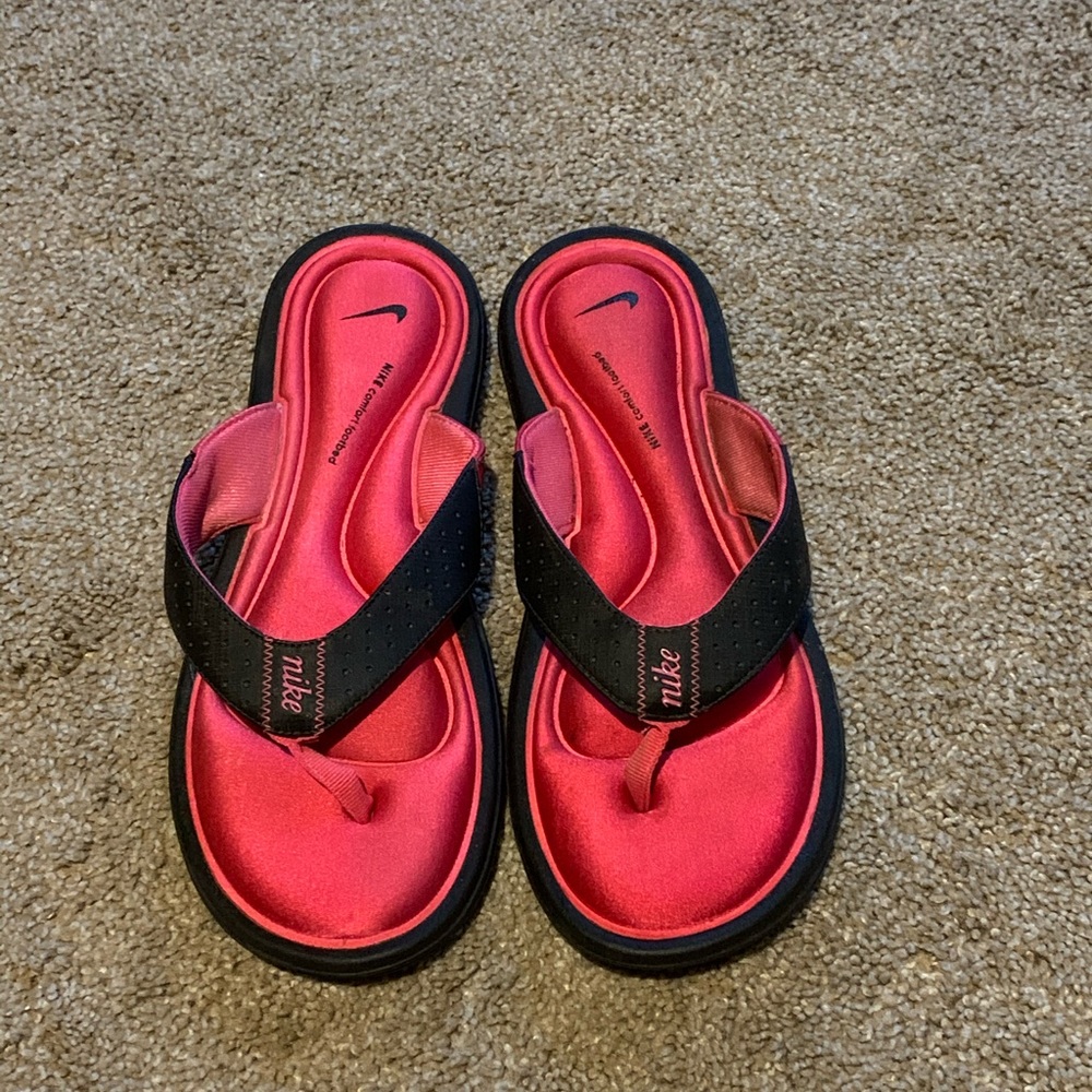 Nike Flip Flops
